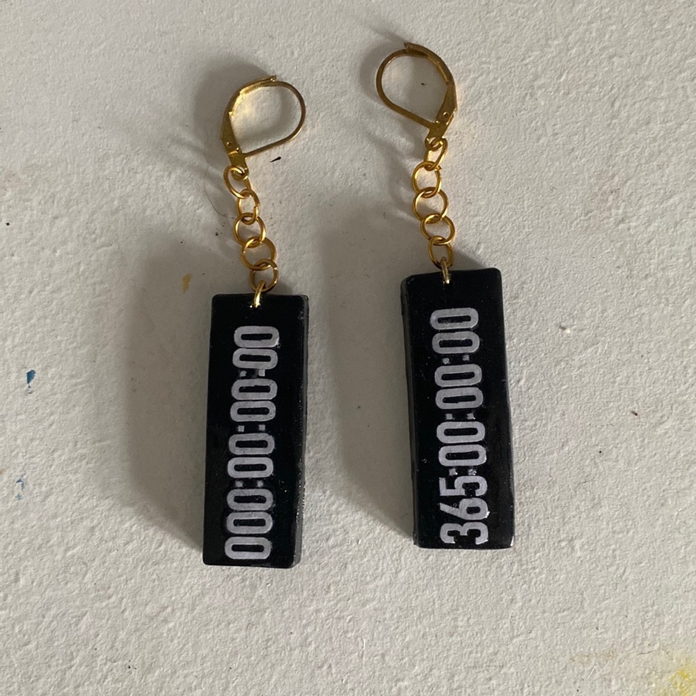 Unus Annus earrings